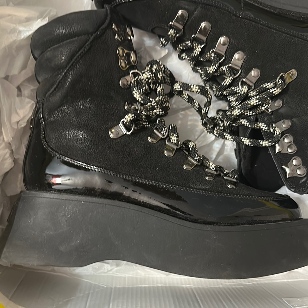 Circus by Sam Edelman Black Platform Hiking Boots 6 - Picture 3 of 16